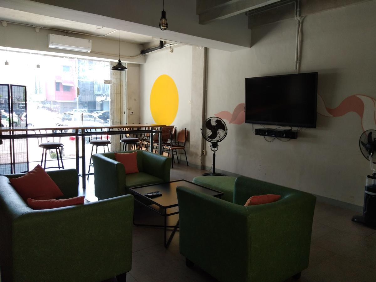 Pinx'S Hostel Jakarta Exterior photo