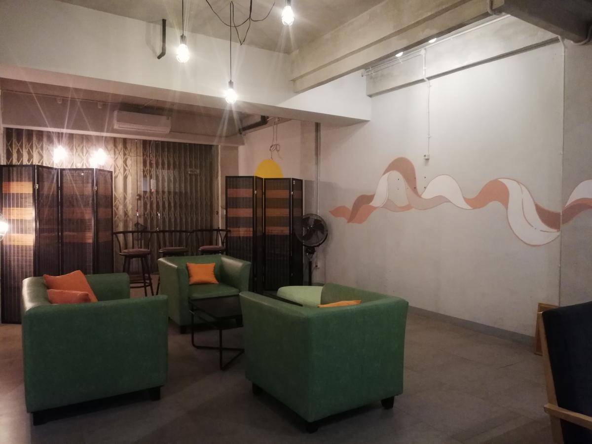 Pinx'S Hostel Jakarta Exterior photo
