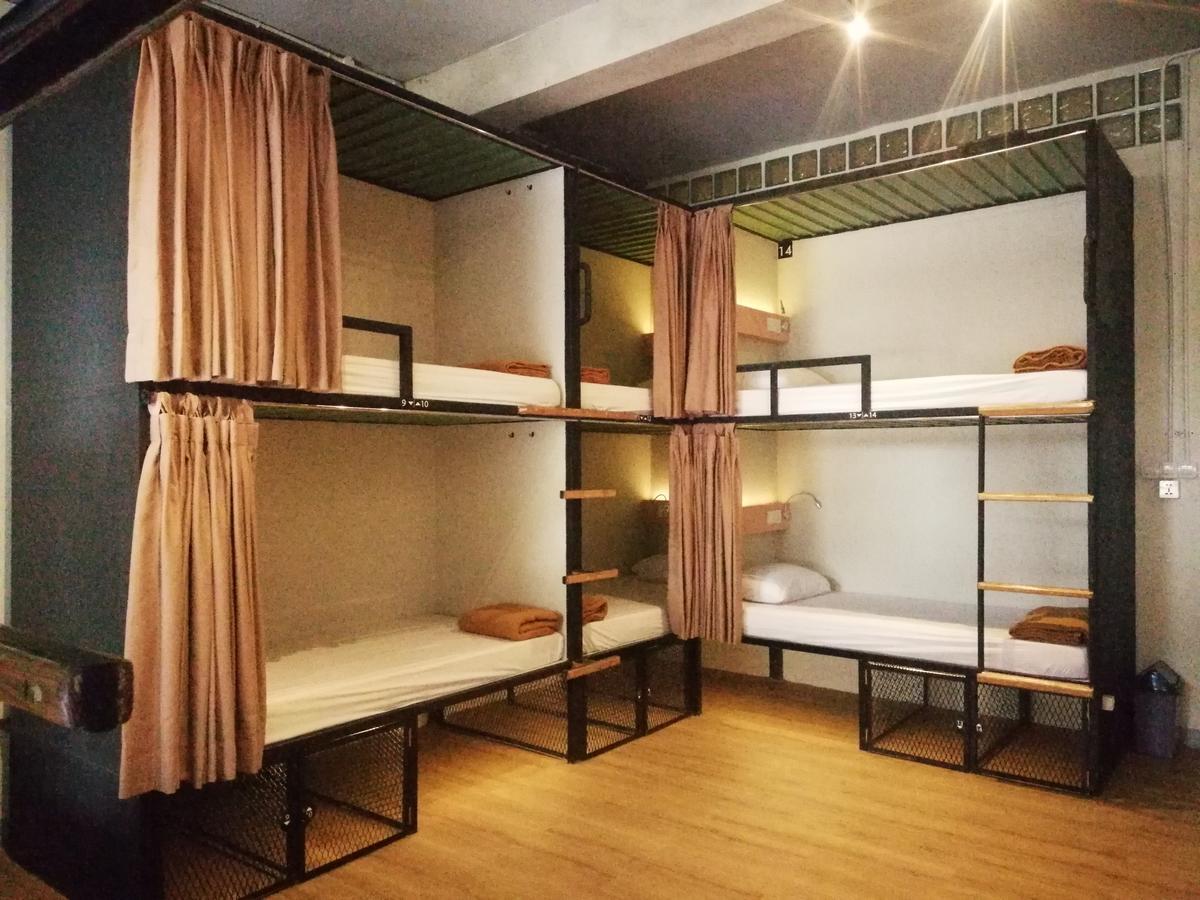 Pinx'S Hostel Jakarta Exterior photo