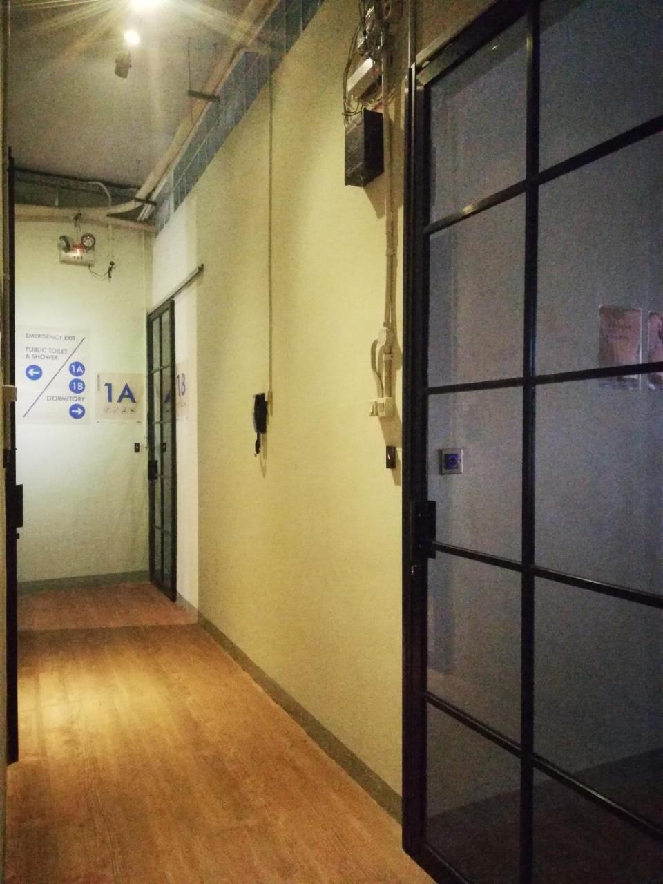 Pinx'S Hostel Jakarta Exterior photo