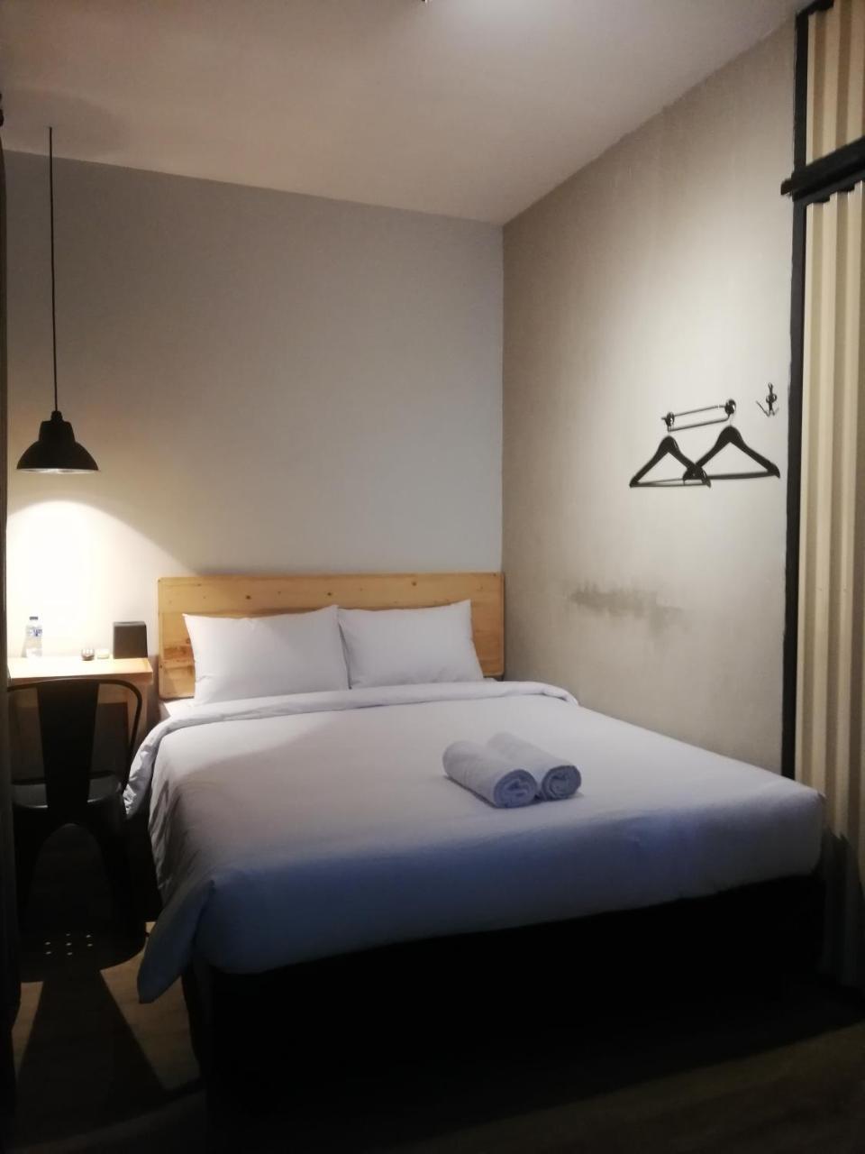 Pinx'S Hostel Jakarta Exterior photo