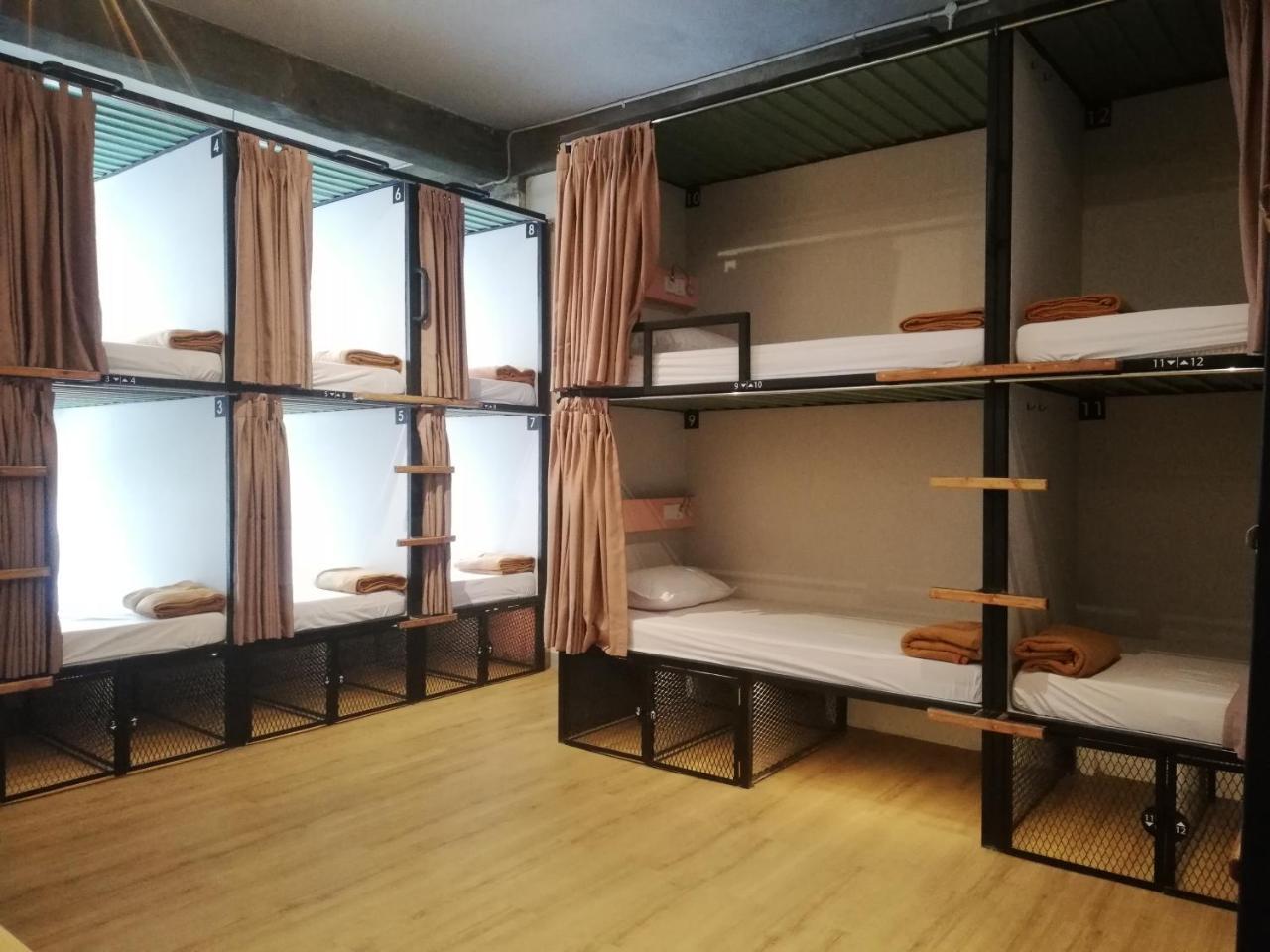 Pinx'S Hostel Jakarta Exterior photo